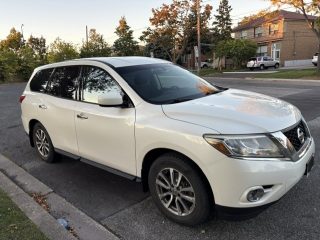 Nissan-Pathfinder-2015-front-left